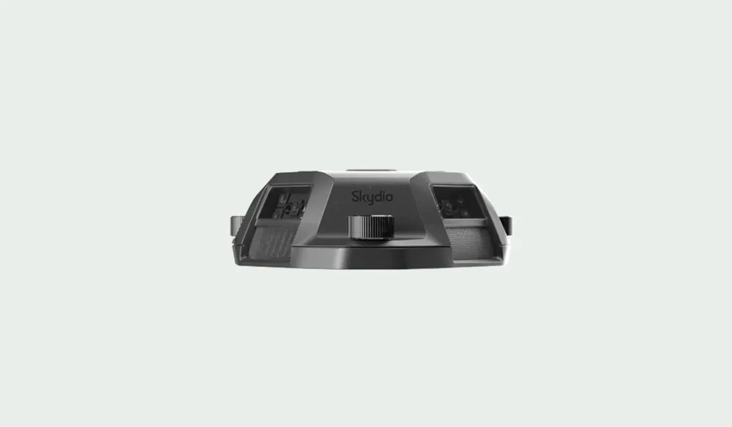Skydio X10 visible and infrared light module for improved autonomous navigation in low-light conditions